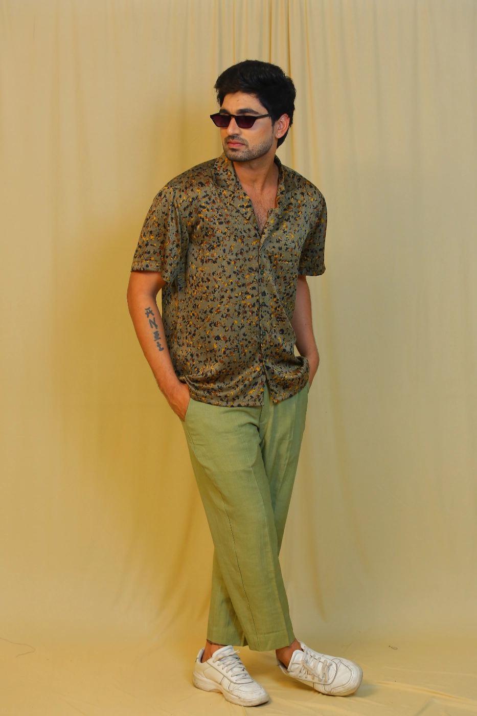 camouflage-print-satin-shirt-with-cuban-collar-and-green-pants-m--satin-green?uid=1682592877