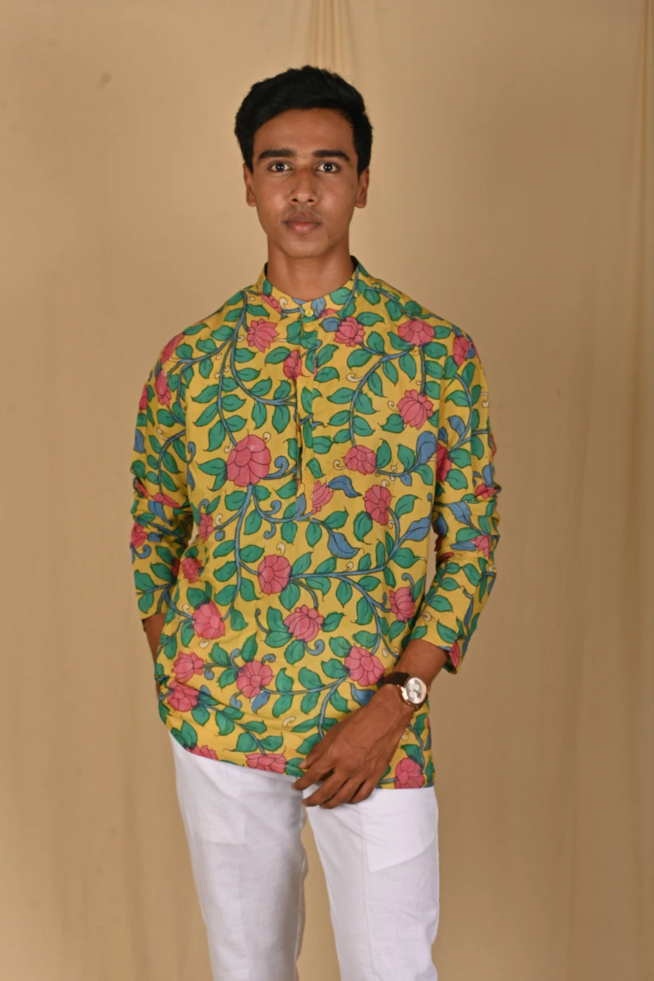 yellow-pen-kalamkari-short-kurta-and-white-lenin-pants-m?uid=1675051198