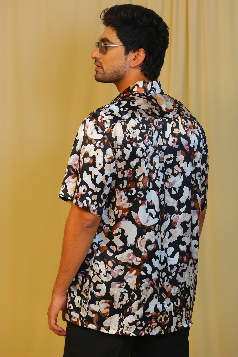 black-khadi-shorts-l?uid=1682593667