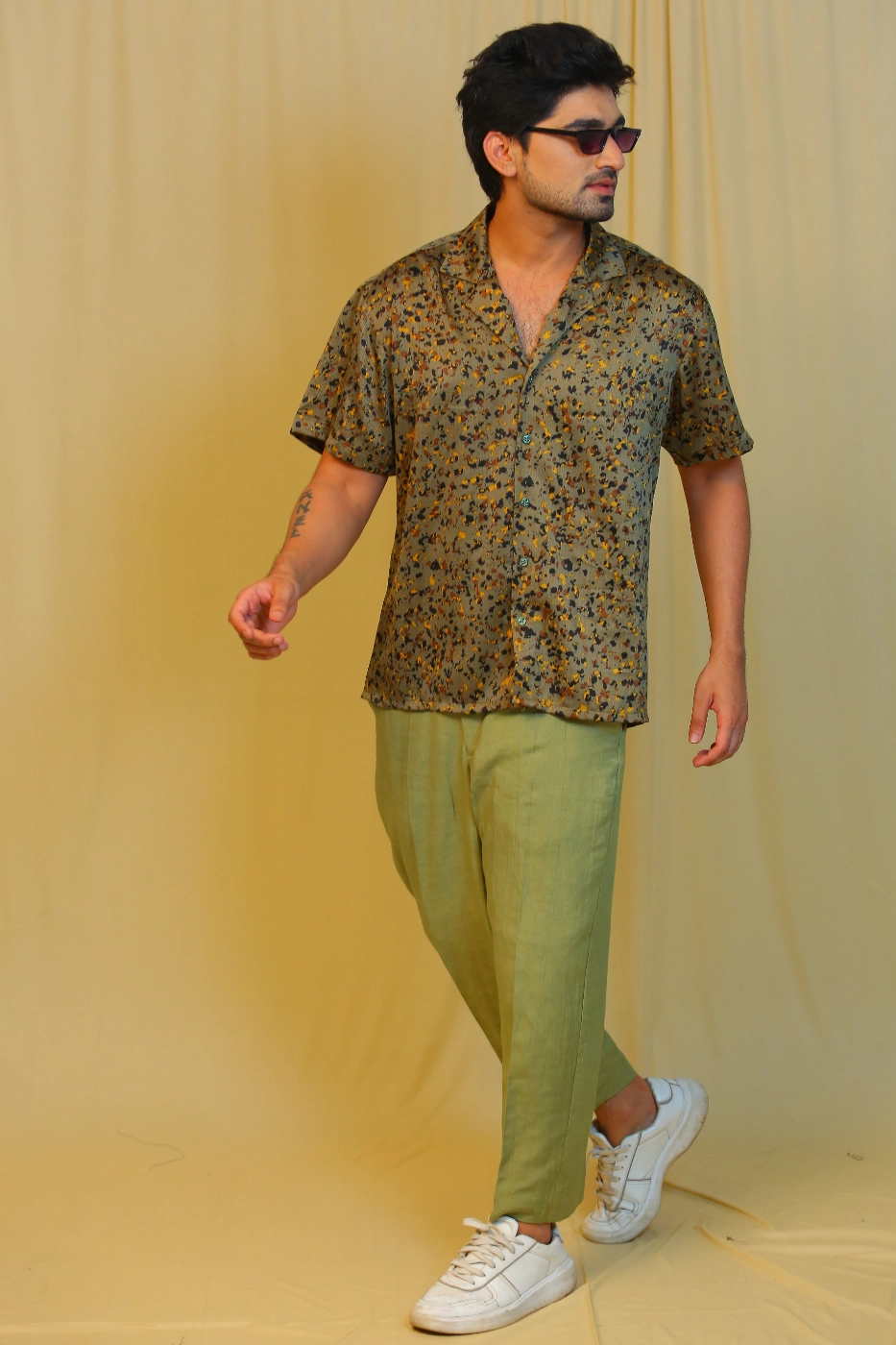camouflage-print-satin-shirt-with-cuban-collar-and-green-pants-m--satin-green?uid=1682592877